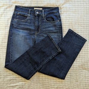 Levi 724 High Rise Straight Crop Jeans